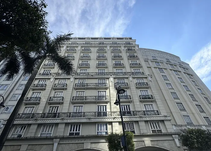 Siayan Condotel At 150 Newport Blvd Hotel