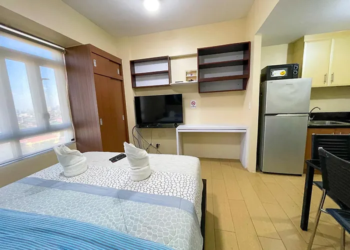 Siayan Condotel At 150 Newport Blvd 3*
