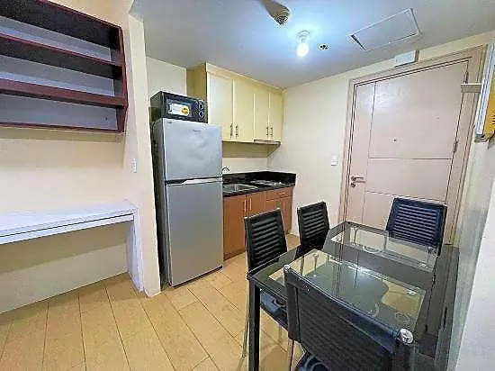 Hotel Siayan Condotel At 150 Newport Blvd 3*